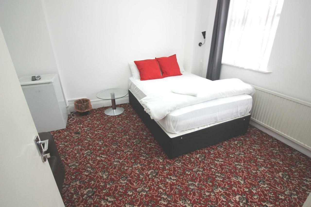 Old Friends Guesthouse Лондон Экстерьер фото